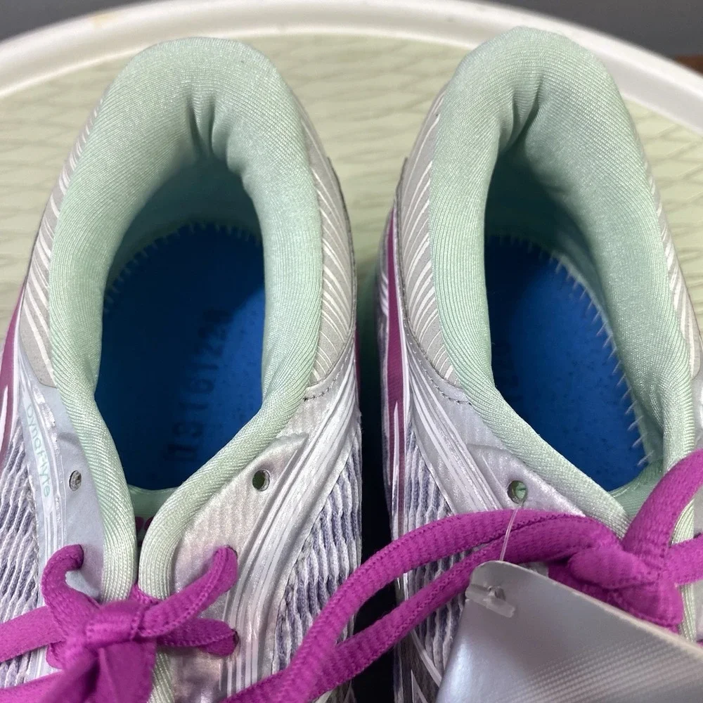Asics put your